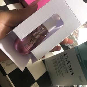 Elemis Rose oil brand new in box